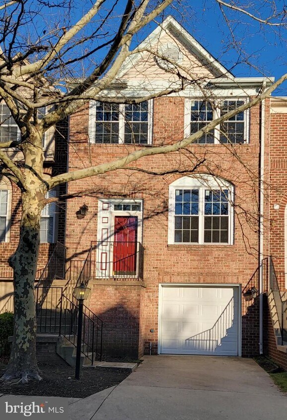 1807 Manorfield Ct, Bowie, MD 20721 Townhome Rentals in Bowie MD