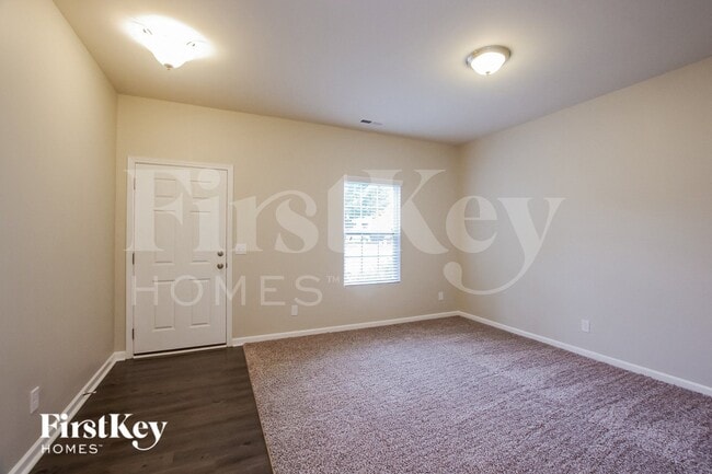 Foto del edificio - 8054 Hereford St