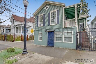 Building Photo - 517 13th St