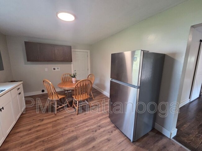 Foto del edificio - 510 Mission Ridge Rd