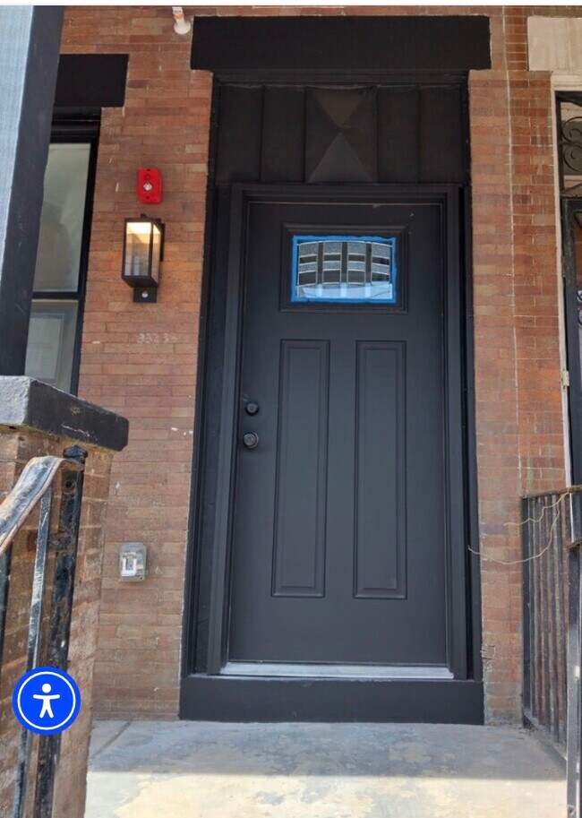 Building Photo - 3323 W Harold St