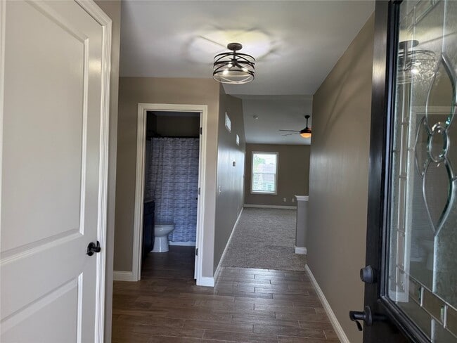 Building Photo - 346 Stone Village Dr