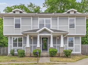 Building Photo - 2216 Milan Ct