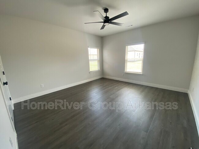 Foto del edificio - 1201 Sunshine Ct