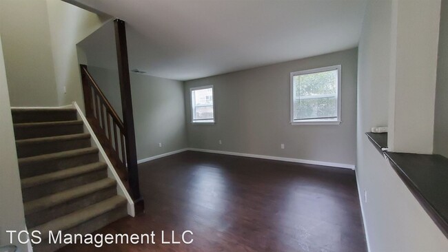 Building Photo - 3 br, 1 bath House - 42 Presidential Drive