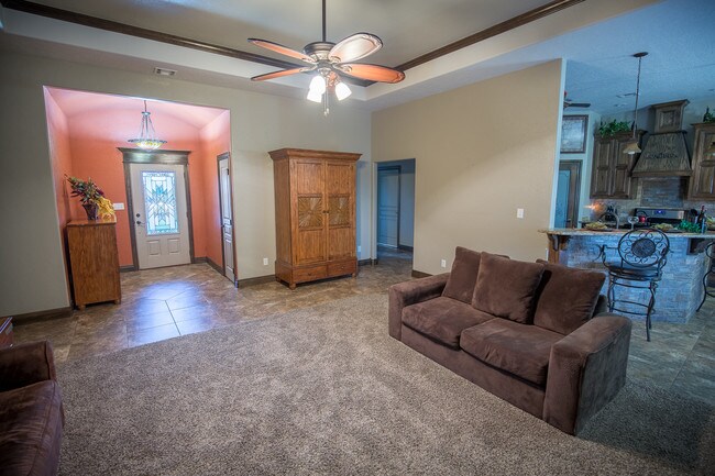 Foto del edificio - 48 Creekside Dr