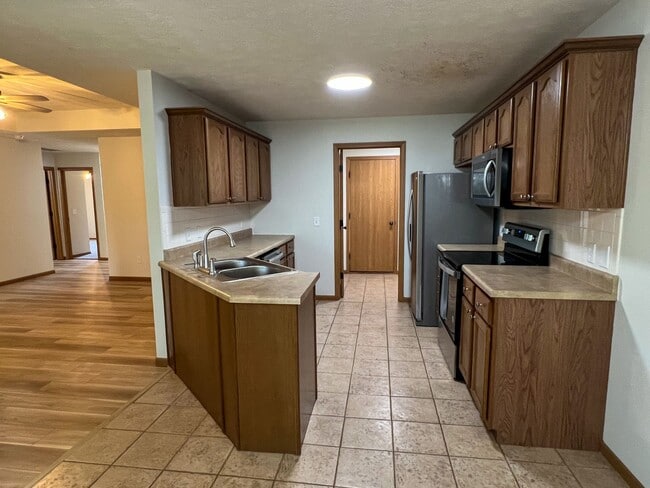 Building Photo - NEW LUXURY DUPLEX in the sought-after Sout...