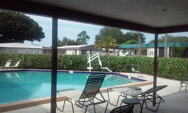 Foto del edificio - 7100 Ulmerton Rd