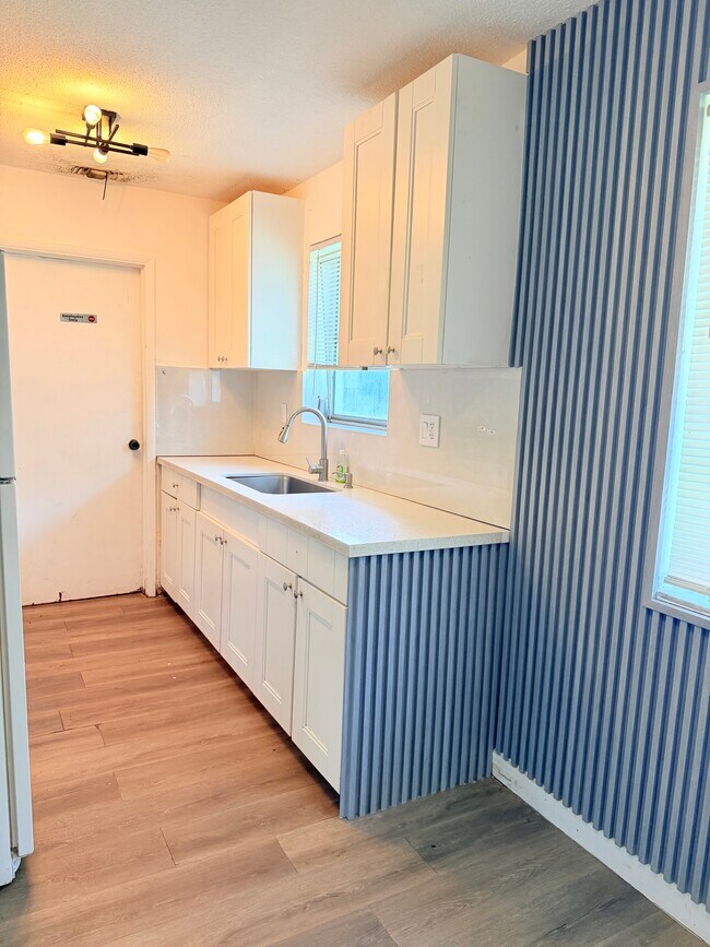Foto del edificio - 331 SW 1st Ct