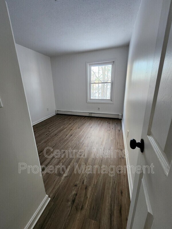 Building Photo - 37 Northern Avenue Heights