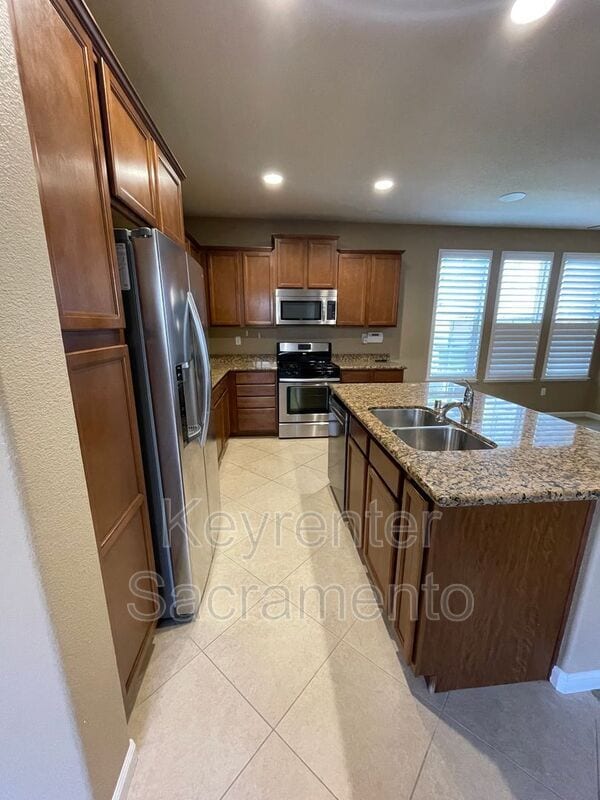 Building Photo - 6115 Passiflora Ln