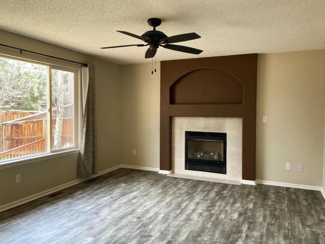 Building Photo - 4822 Tarcoola Ln