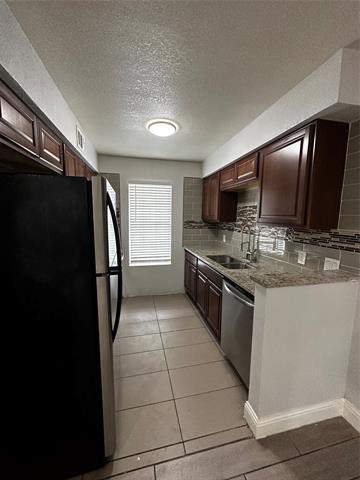 Building Photo - 4624 San Jacinto St