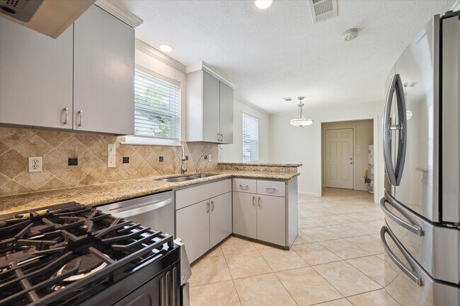 Foto del edificio - 10623 Hillcroft St