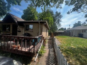 Building Photo - 5366 S Huron St