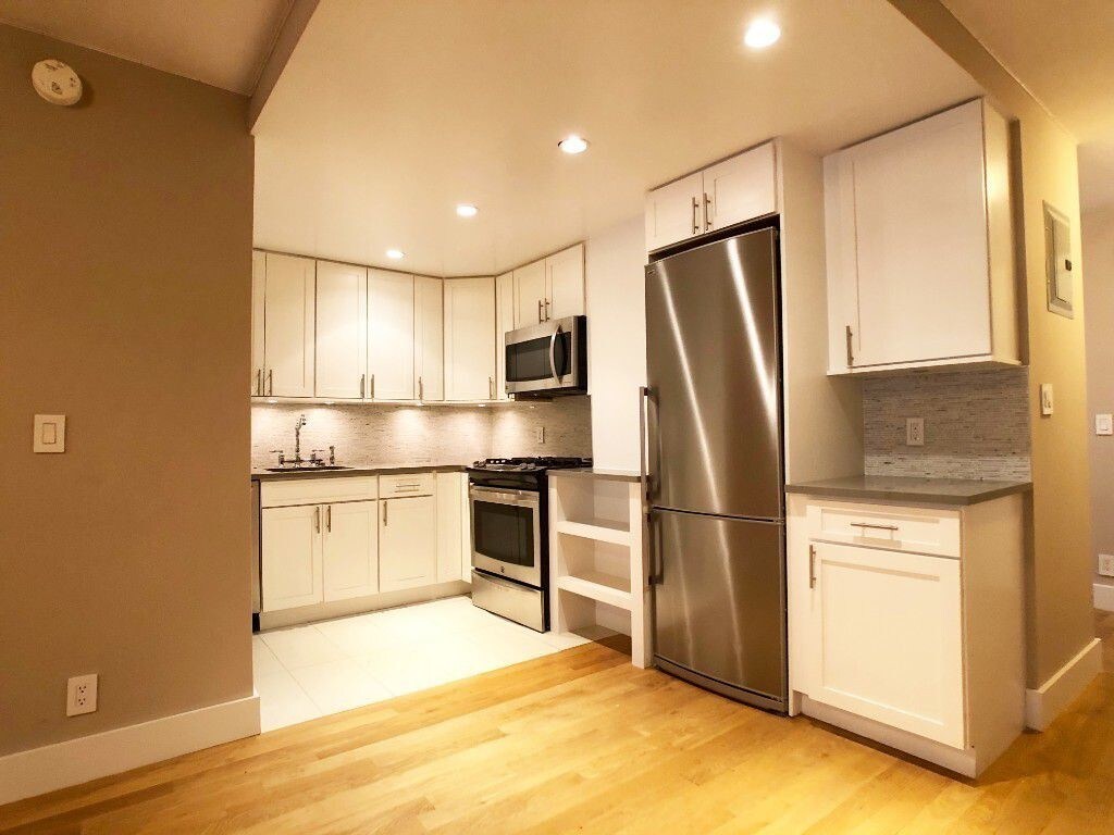 Primary Photo - 788 Columbus Ave