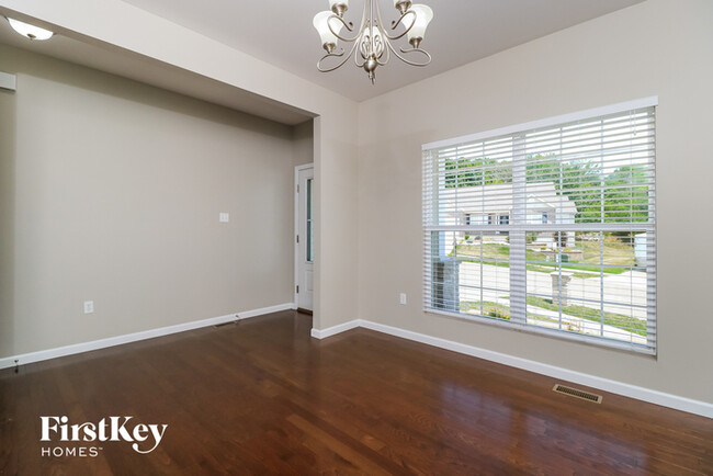 Building Photo - 347 Bramtonn Pl