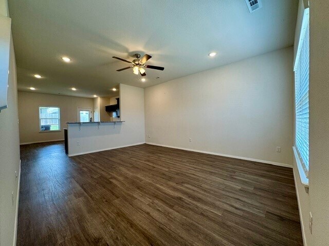 Building Photo - 507 Ashwood St