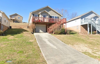 Building Photo - 1530 Patricia Holt Dr