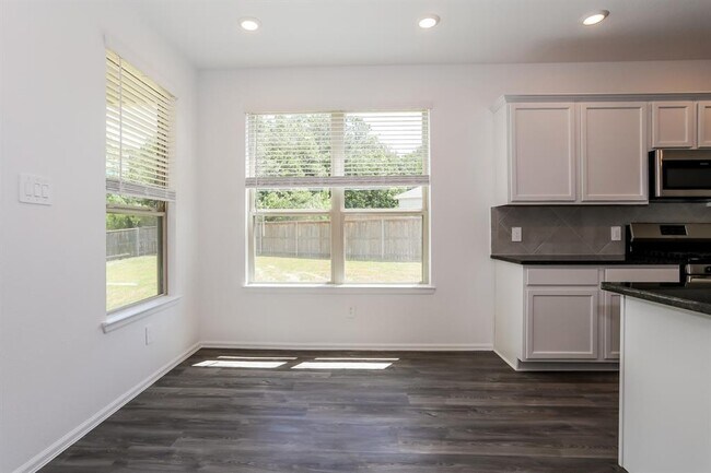 Foto del edificio - 6024 Heritage Creek Ln