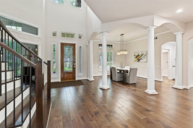 Foto del edificio - 10906 Crestwater Cir