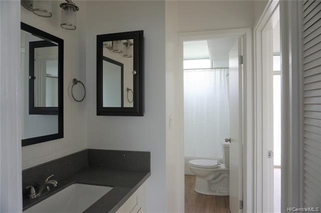 Foto del edificio - 2328 Seaview Ave