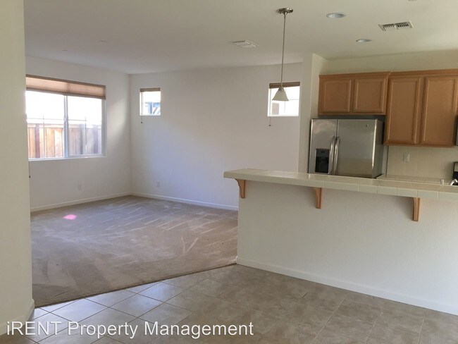 Building Photo - 4 br, 2.5 bath House - 92 Crystalwood Circle