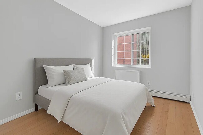 Foto del edificio - 817 Gates Ave