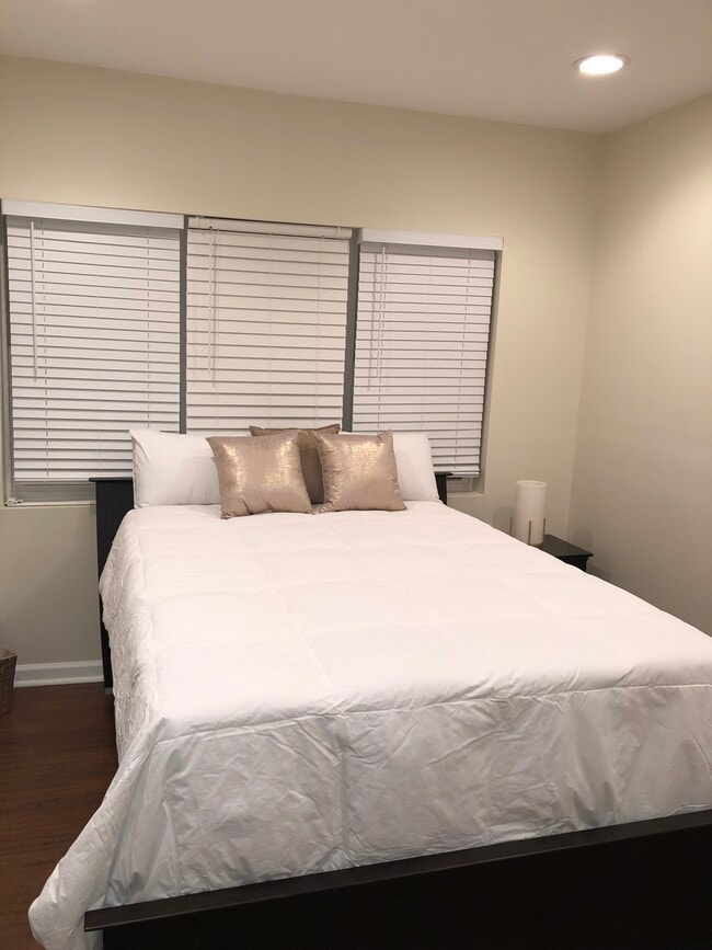 Foto del edificio - 3225 N 33rd St