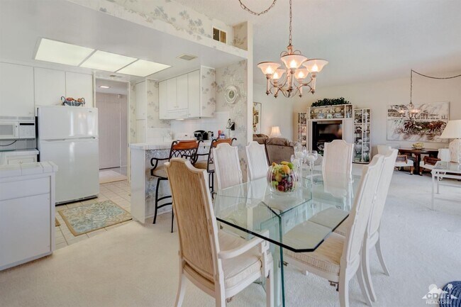 Foto del edificio - 45795 Hopi Rd