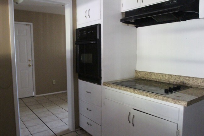 Foto del edificio - 2011 W Broad Ave