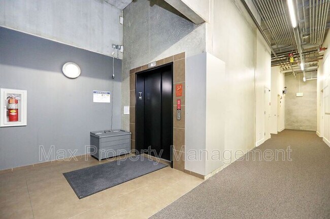 Foto del edificio - 309 E 5th St