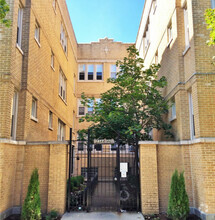Building Photo - 2346 N Kenneth Ave