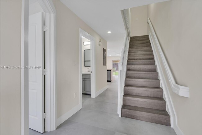 Building Photo - 3167 SW 129th Ter