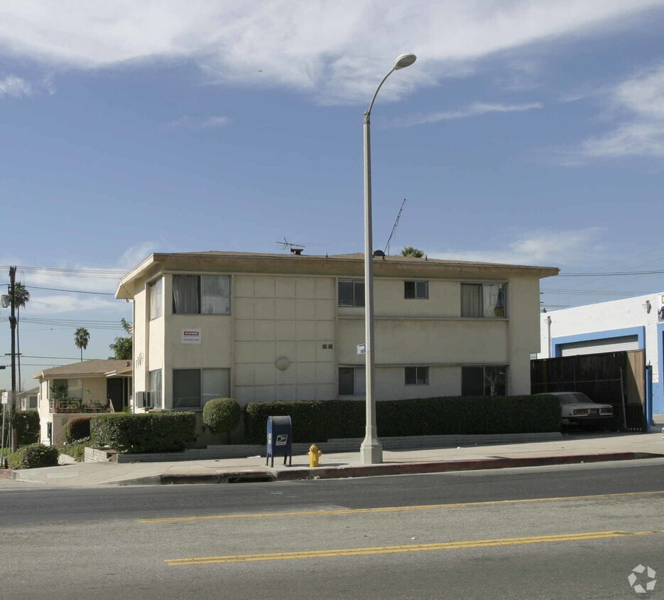 Primary Photo - 1411 Ellsmere Ave