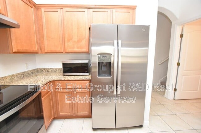 Building Photo - 6352 Sedgeford Dr