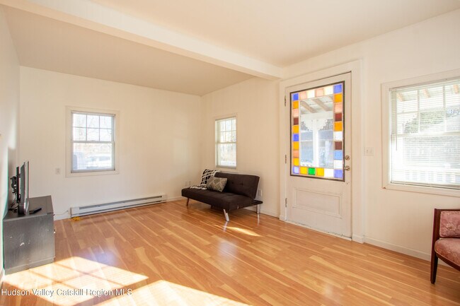 Foto del edificio - 2262 NY-66