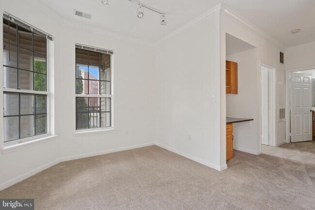Building Photo - 12900 Centre Park Cir