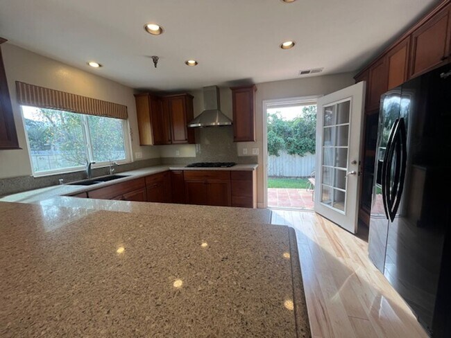 Building Photo - 4361 Poinsettia St