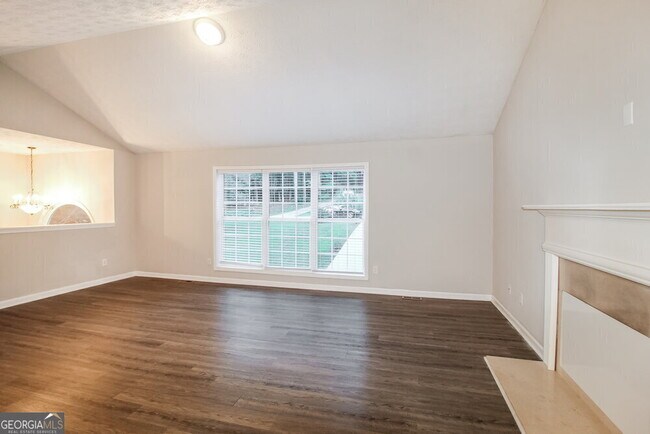 Building Photo - 1830 River Bluff Rd
