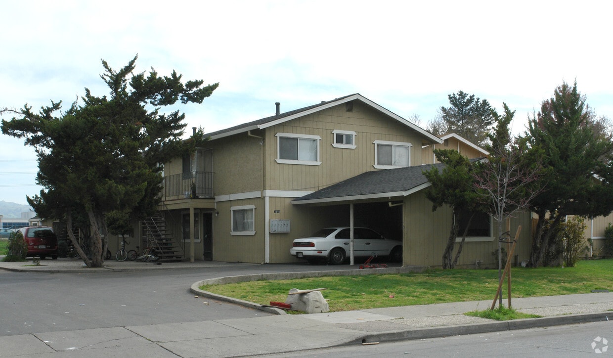 Primary Photo - 7510 Rogers Ln