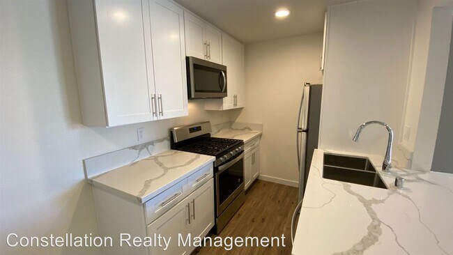 Building Photo - 351 Lansing Cir