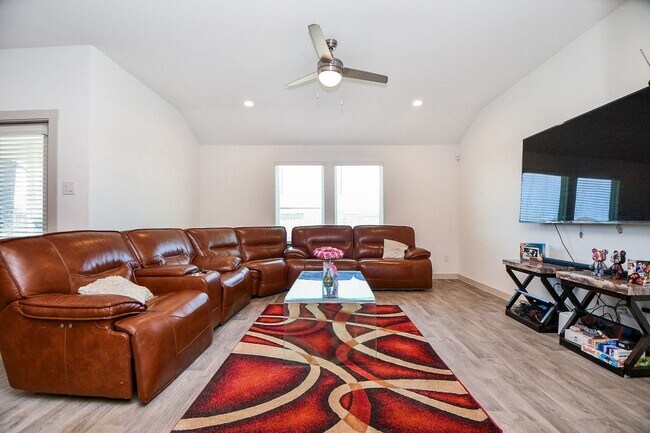 Foto del edificio - 8134 Sugar Cane Ln