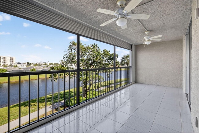 Foto del edificio - 14747 Cumberland Dr