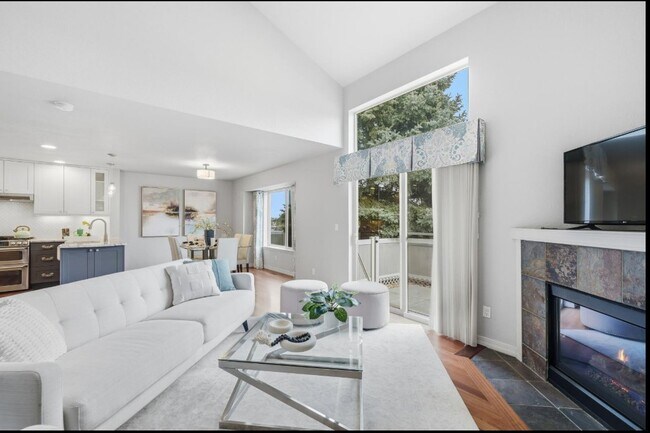 Foto del edificio - 2020 Centennial Dr