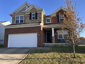 Building Photo - 427 Rockcrest Way