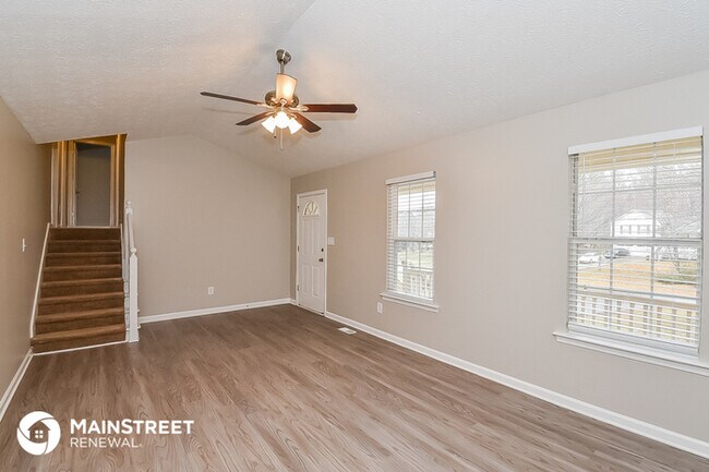 Building Photo - 390 Deering Dr
