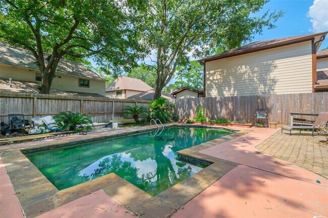 Building Photo - 6906 Pebble Beach Dr