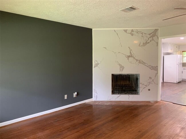 Building Photo - 1803 Brenda Ln