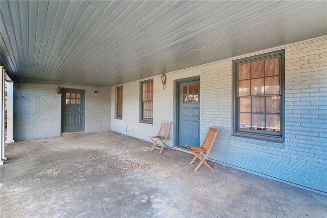 Foto del edificio - 1201 Enfield Rd